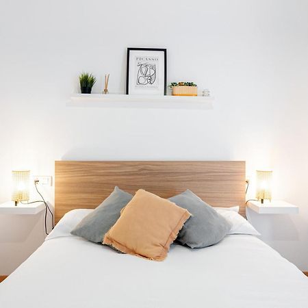 Apartamento Santiago มาลากา ภายนอก รูปภาพ